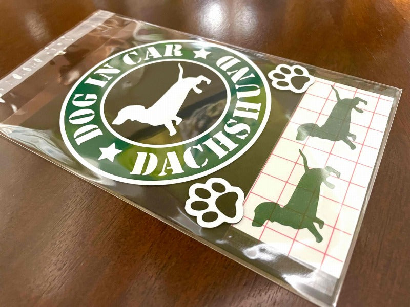 犬（ダックスフンド_スムース）マグネット ステッカー 防水 車用