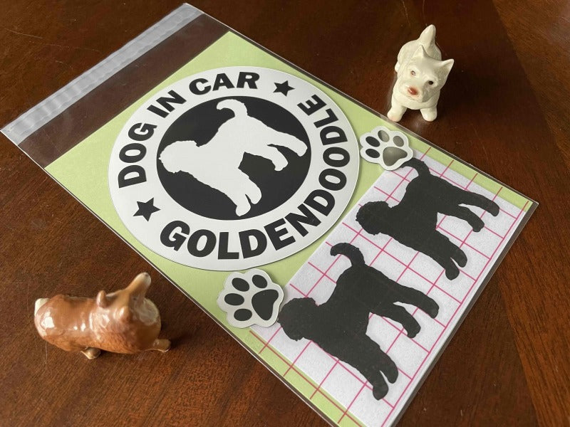 犬（ゴールデンドゥードル_WH）マグネット ステッカー 防水 車用